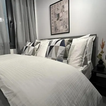 Astraluna Apartment *